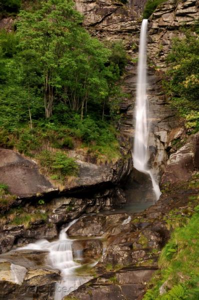 Santa Petronilla, Biasca, cascata, acqua, fotografia naturalistica, natura