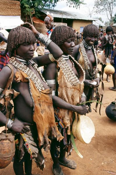 Donne Hamer, mercato, Turmi, Sud Etiopia, fotografia etnica