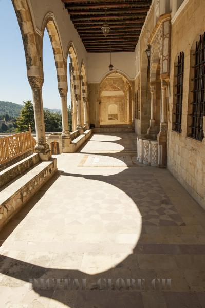 Beit Al Dine, Libano, fotografia, castello, colonnato