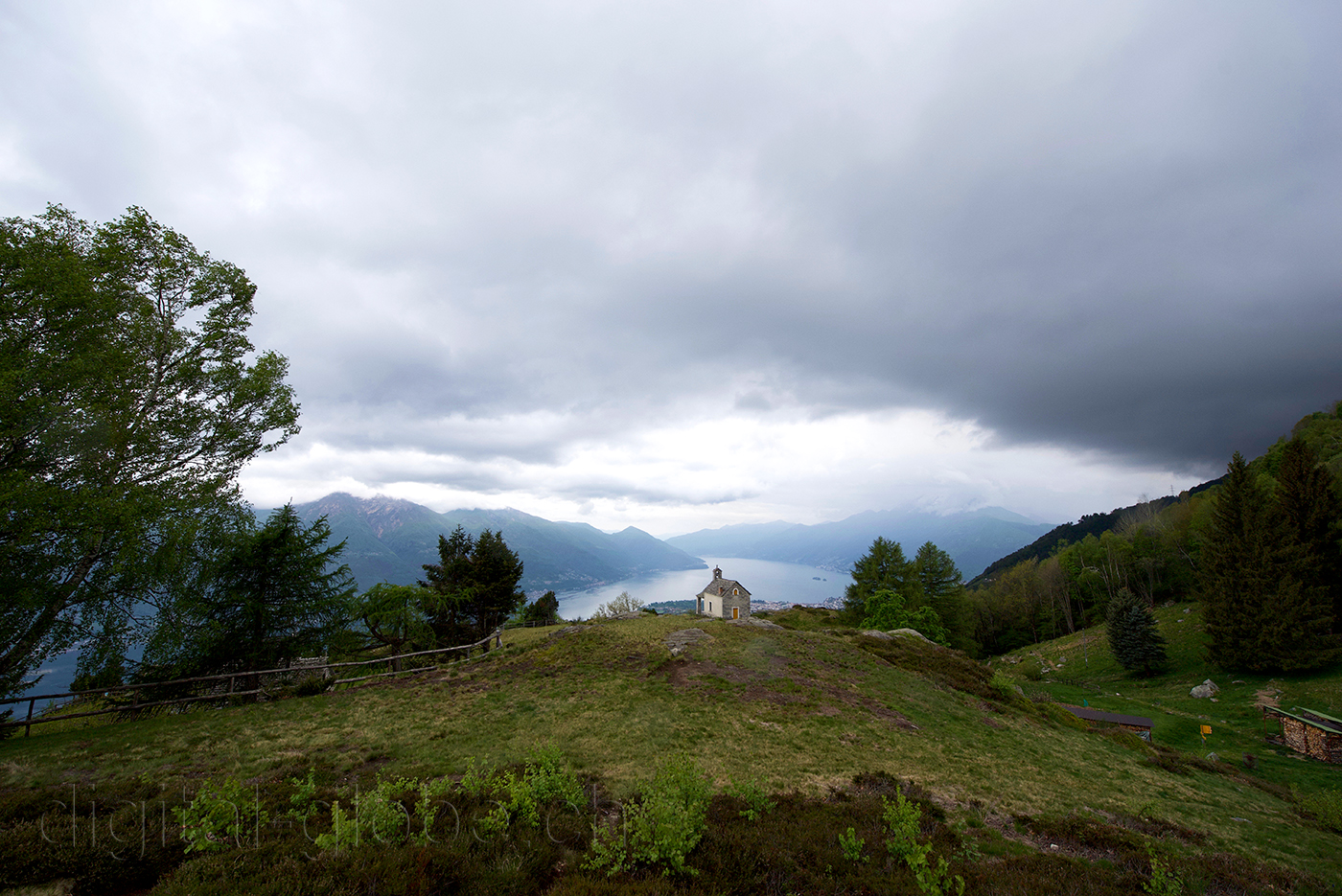 Ticino, fotografia, natura, autunno, Monti di Lego, chiesa
